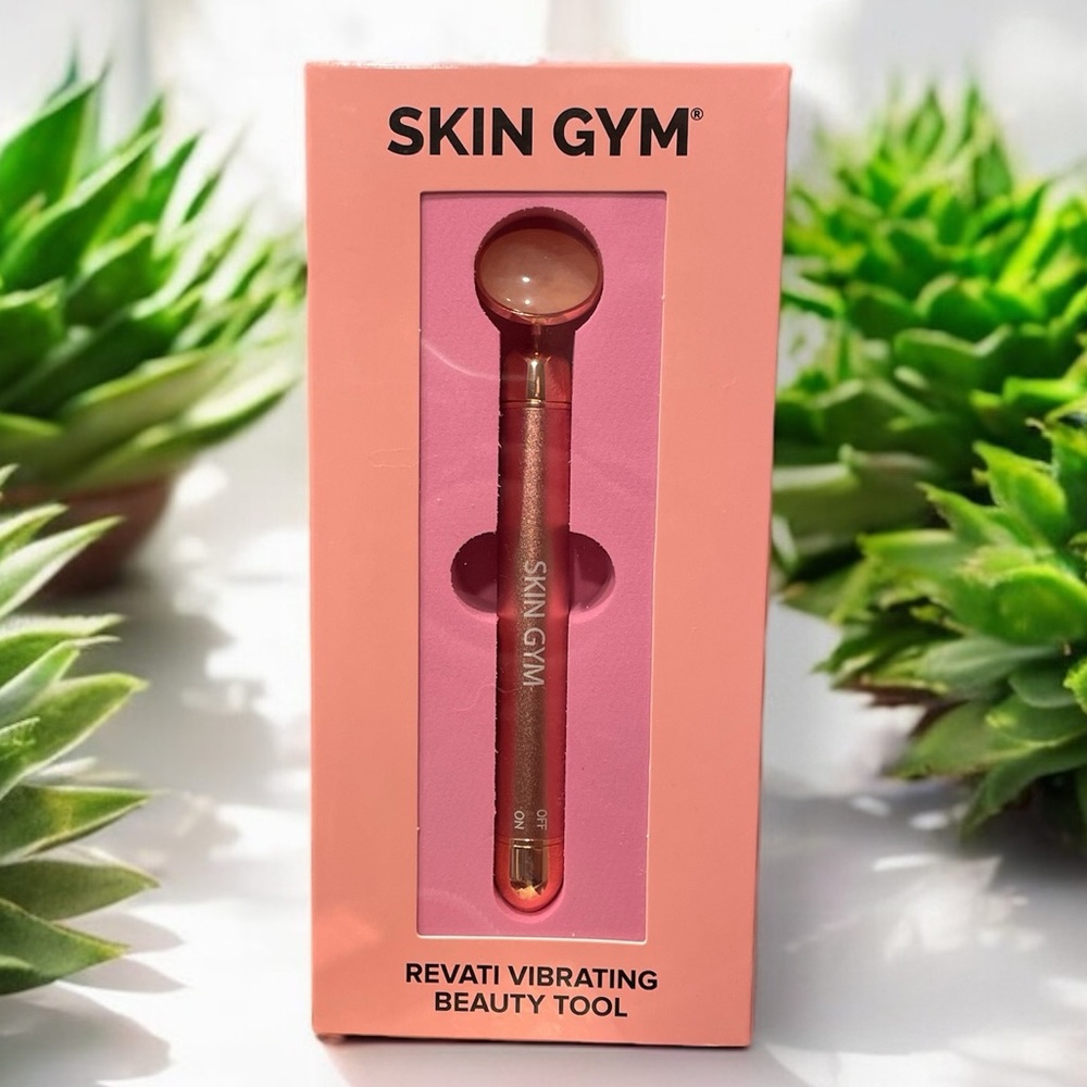 Skin Gym Revati Rose Quartz Vibrating Beauty Tool